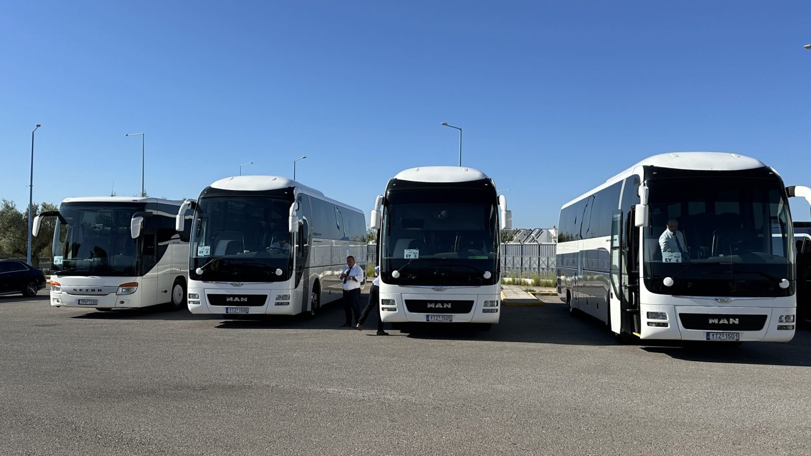 doufexis coaches